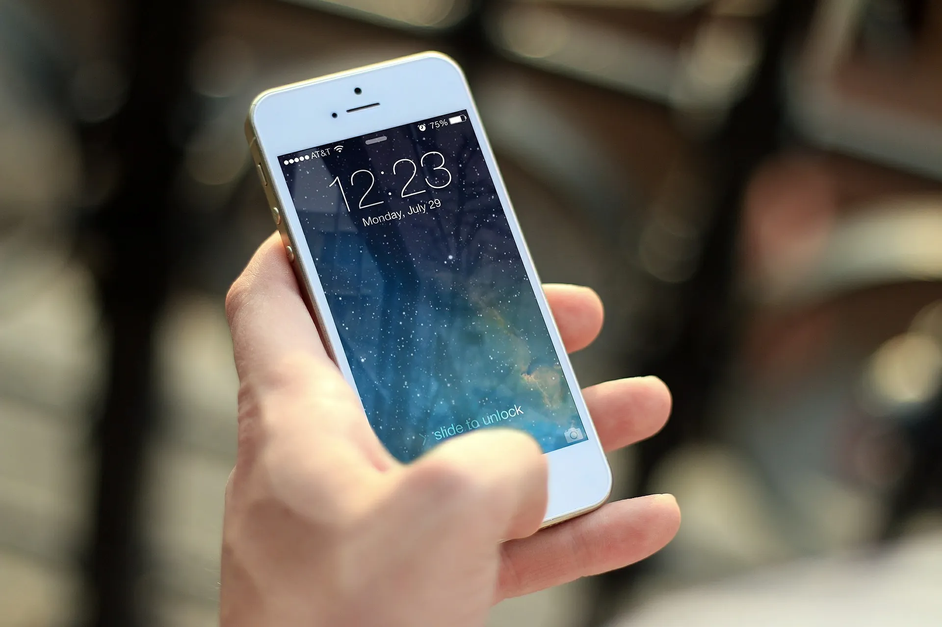 How to Help Your Loved One Stay In Touch with You